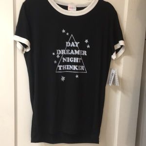 Lularoe liv large graphic tee